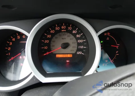 2011 Toyota Tacoma Base V6 z USA, uszkodzony, nr VIN 5TFUU4EN4BX002880